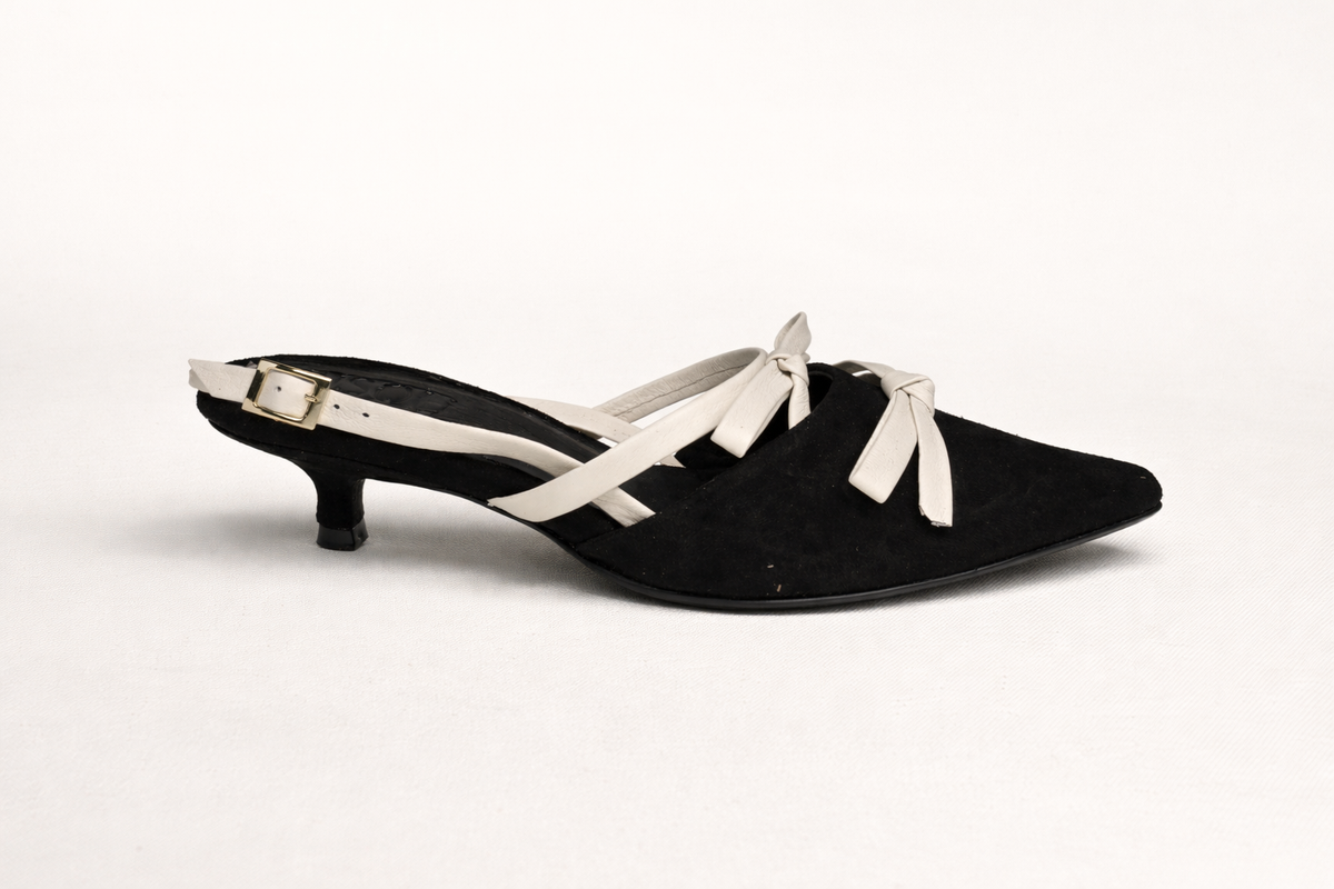 ANTONIETA NEGRO X MARFIL